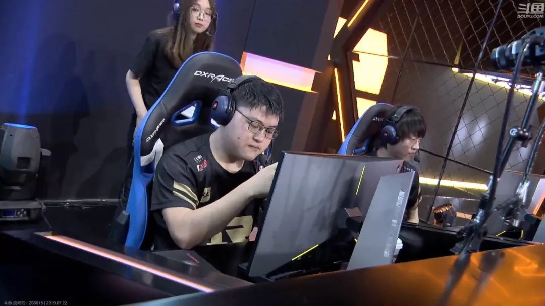 Ning迎来十五赛季高光表现,SKT球迷沸腾!